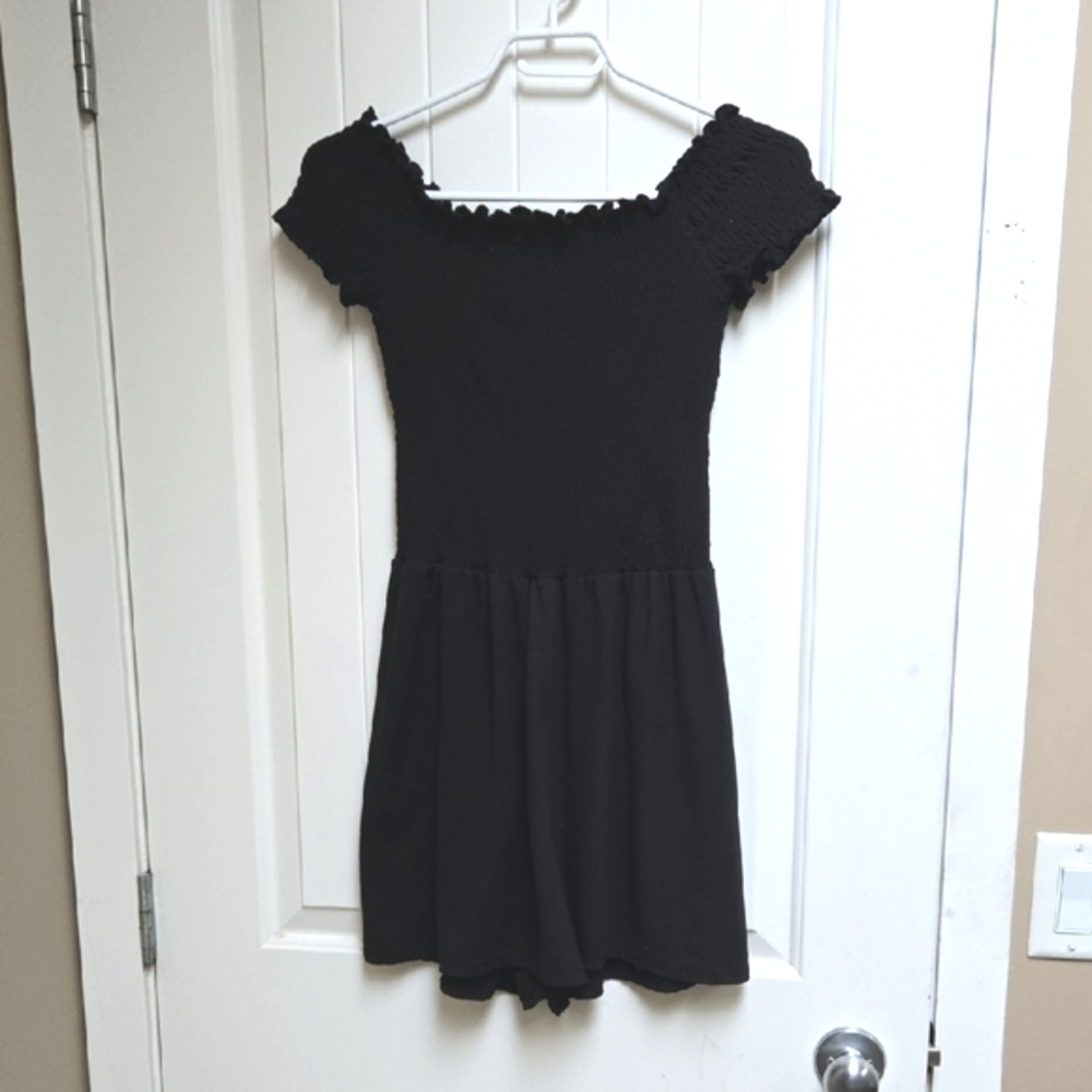 Bluenotes Women's Summer Elegant Black Romber Short Sleeve Medium